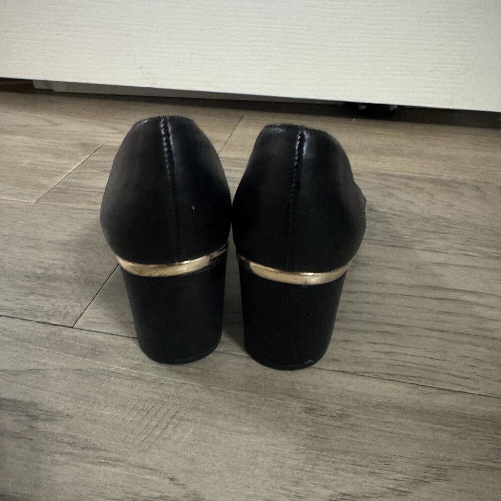 Nine West Black Block Heel Pumps Size 7